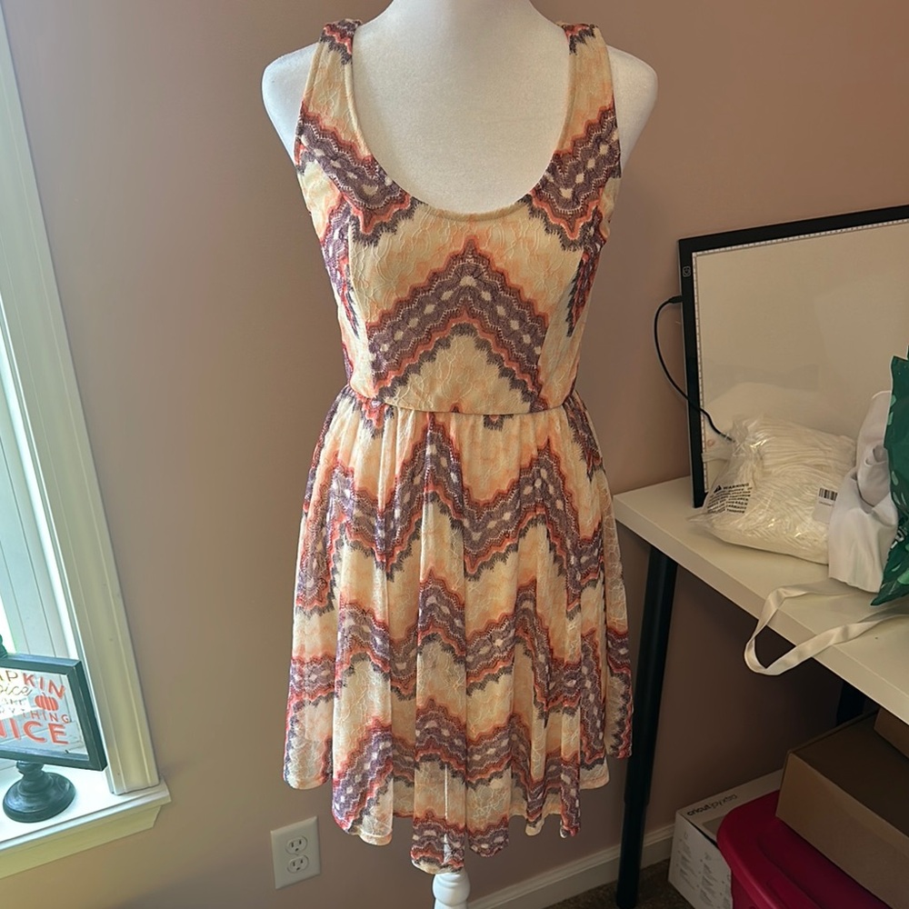 Chevron Patterned Sleeveless Dress